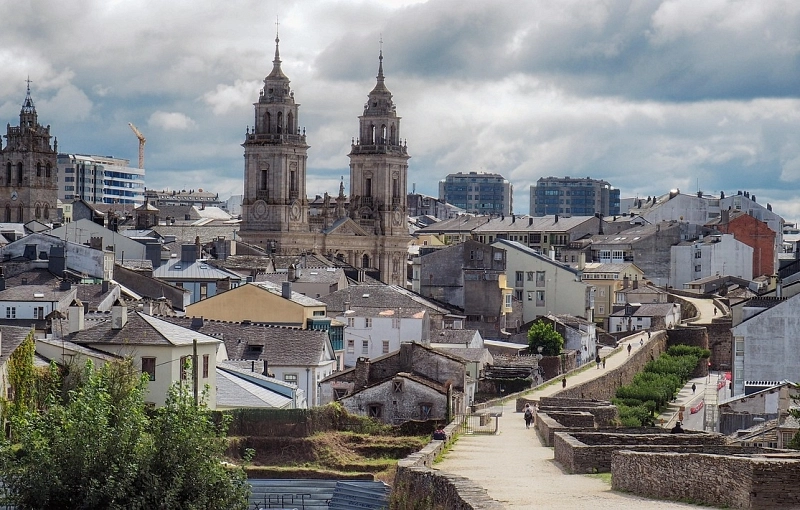Camino Primitivo from Lugo for lovers of culture and history