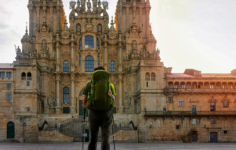 How many days are needed to do the Portuguese Way from Tui