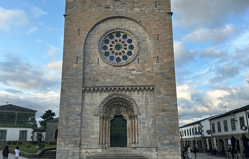 Romanesque churches of the Camino between Sarria and Santiago
